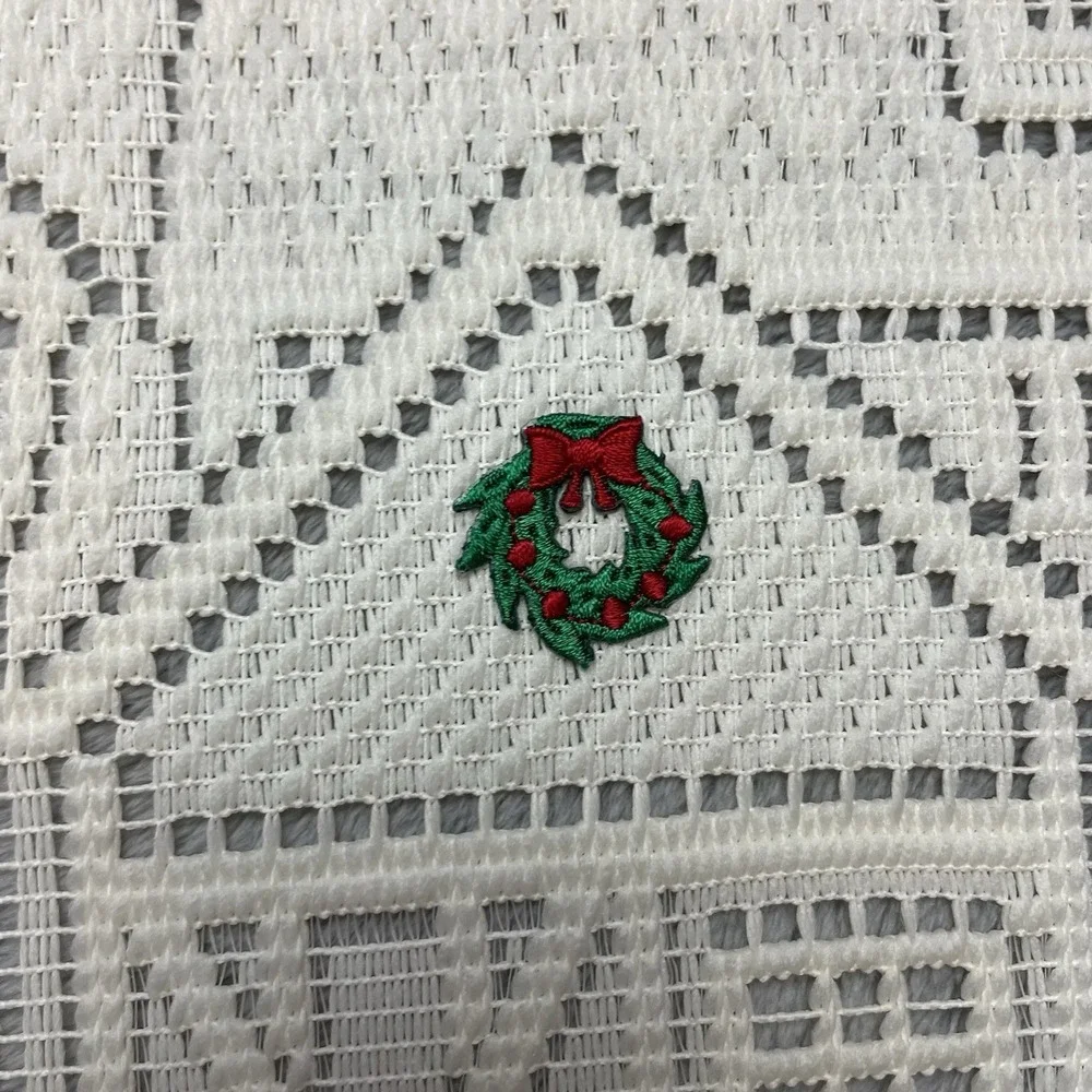 Crocheted‎ Victorian Christmas Village Cutout Table Runner 15